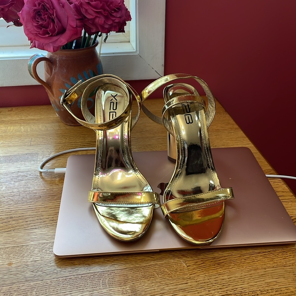 Metallic Heels - Picture 2 of 6